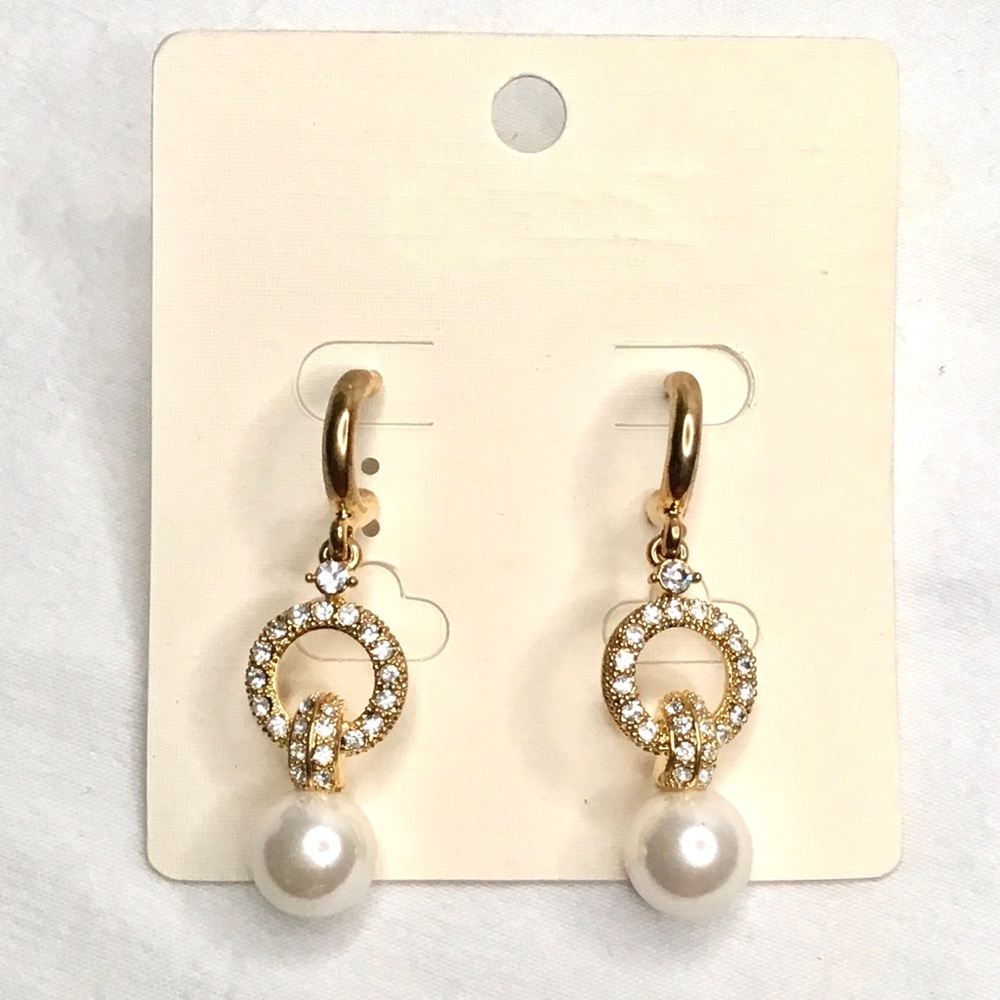 💎Gold Tone Dangle Earrings Pearls With Encrusted Rings